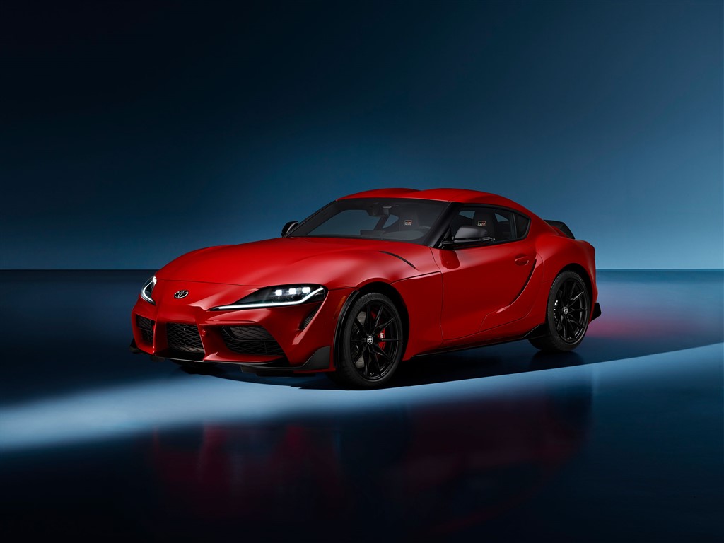 Toyota Yenilenen GR Supra Modelleriyle Performansın Sınırlarını Zorluyor