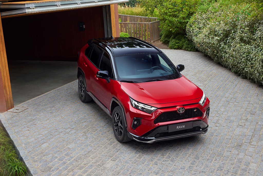 Toyota Cesur ve Dinamik RAV4 GR SPORT’u Satışa Sundu