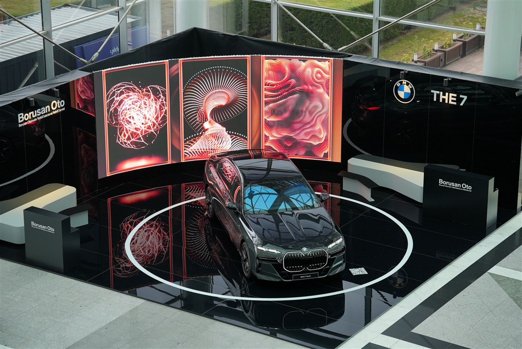 BMW 7 Serisi’nden İlham Alan “Metafold”ARTAnkara’da Ziyaretçilere Eşsiz Bir Deneyim Sundu