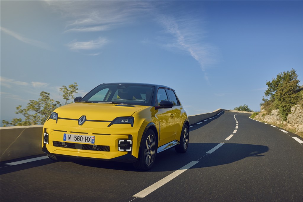 Pop İkonu Geri Döndü: Renault 5 E-Tech Elektrikli Türkiye’de Satışta