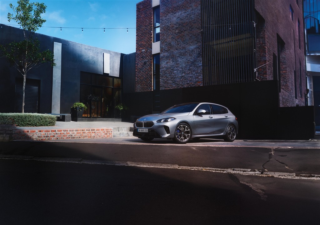 BMW iX3 ve BMW M5 Touring Almanya’da “Altın Direksiyon” Ödülünü Kazandı