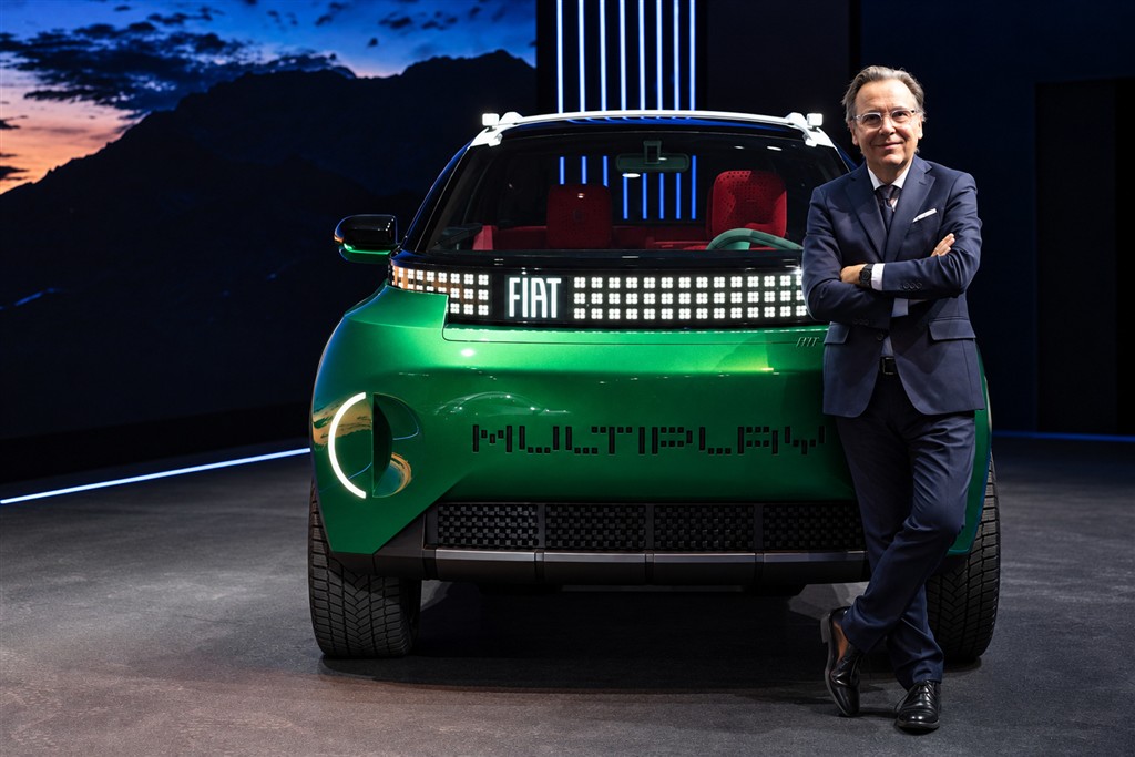 FIAT MULTIPLAY PARİS’TE TANITILDI: TEK OTOMOBİL,ÜÇ FARKLI KULLANIM DENEYİMİ!